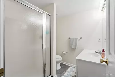 5947 Castlewood Crossing #2, Miami Township, OH 45150 - Photo 37