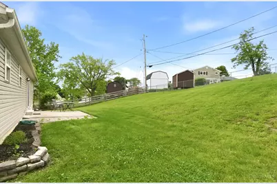 952 Golfview Drive, Hamilton, OH 45013 - Photo 23