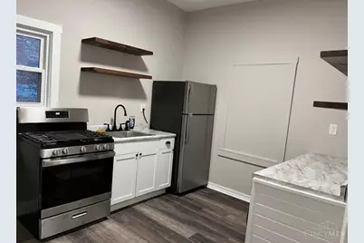 2149 W Clifton Avenue, Cincinnati, OH 45219 - Photo 11