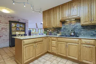 297 Ritchie Ave, Wyoming, OH 45215 - Photo 21