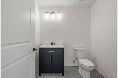 4477 Thirty Fourth Avenue #4, Cincinnati, OH 45209 - Photo 5