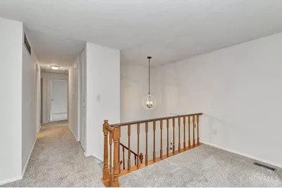 10683 Stonewood Court, Cincinnati, OH 45240 - Photo 3