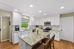 7757 Dennler Ln, Cincinnati, OH 45247 - Photo 21