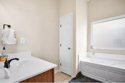7126 Hearthwood Drive, Fairfield Township, OH 45011 - Photo 27