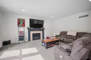 7126 Hearthwood Dr, Fairfield Township, OH 45011 - Photo 5