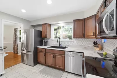 1728 Rockhurst Lane, Cincinnati, OH 45255 - Photo 7