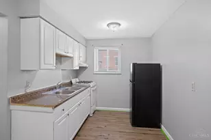325 Pike St, Reading, OH 45215 - Photo 9