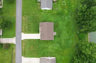 50 Douglas Cir, Pleasant Township, OH 45121 - Photo 9