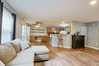 312 Heftner Circle, Hamilton Township, OH 45039 - Photo 7