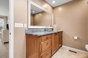 6546 Mapleton Ave, Delhi Township, OH 45233 - Photo 13