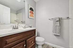 906 Woodlyn Dr N, Anderson Township, OH 45230 - Photo 17