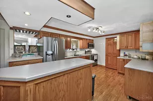 5585 Betty Ln, Miami Township, OH 45150 - Photo 7