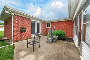 5585 Betty Ln, Miami Township, OH 45150 - Photo 29