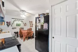 942 Goodhue Cir, Forest Park, OH 45250 - Photo 9