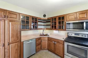 841 Sabino Ct, Springfield Township, OH 45231 - Photo 19