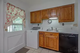 9814 Loralinda Dr, Colerain Township, OH 45251 - Photo 15