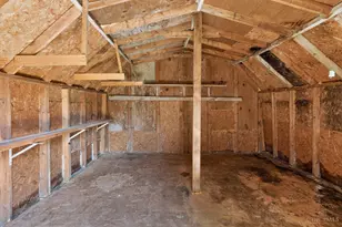 8769 Zodiac Dr, Springfield Township, OH 45231 - Photo 29