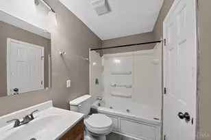 8769 Zodiac Dr, Springfield Township, OH 45231 - Photo 21
