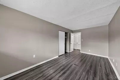 8769 Zodiac Drive, Springfield Township, OH 45231 - Photo 17