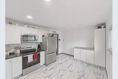 779 Hanson Drive, Forest Park, OH 45240 - Photo 5