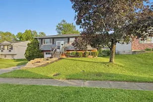 779 Hanson Dr, Forest Park, OH 45240 - Photo 3