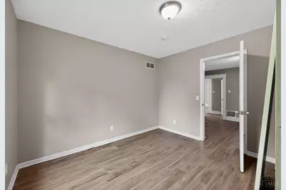 1833 Cordova Avenue, Cincinnati, OH 45239 - Photo 17