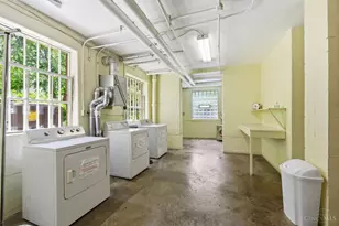 2372 Madison Rd, Cincinnati, OH 45208 - Photo 33