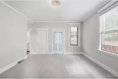 3774 Drake Avenue, Cincinnati, OH 45209 - Photo 9