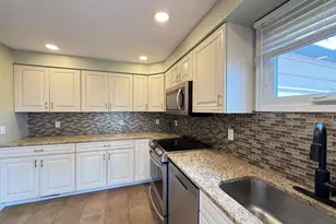 53 Hadley Rd, Green Hills, OH 45218 - Photo 5