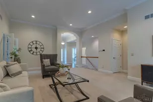 6879 Prairie View Dr, Hamilton Township, OH 45039 - Photo 9