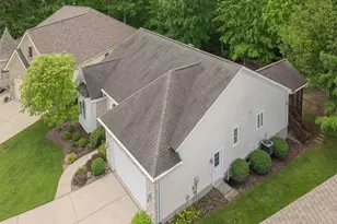 6879 Prairie View Dr, Hamilton Township, OH 45039 - Photo 3