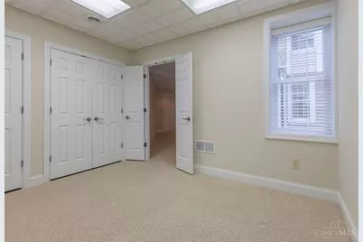 6879 Prairie View Drive, Hamilton Township, OH 45039 - Photo 31