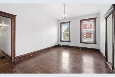 2412 Fairview Avenue, Cincinnati, OH 45219 - Photo 29