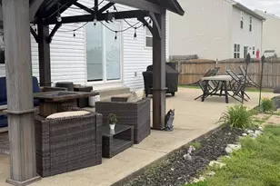 7248 Country Walk Dr, Franklin Township, OH 45005 - Photo 13