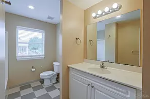 203 E University Ave, Cincinnati, OH 45219 - Photo 13