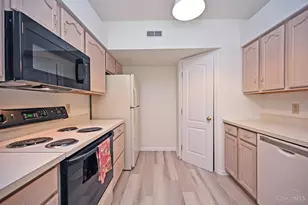 7905 Ramble View, Cincinnati, OH 45231 - Photo 15