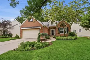 9490 Carriage Run Cir, Deerfield Township, OH 45140 - Photo 3