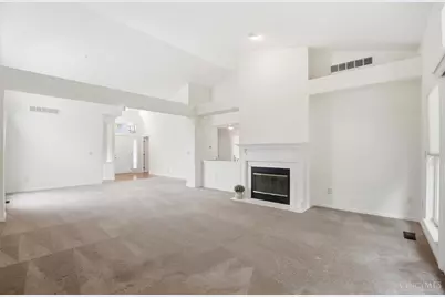 9490 Carriage Run Circle, Deerfield Township, OH 45140 - Photo 11