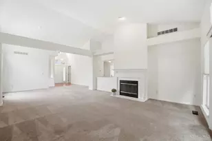 9490 Carriage Run Cir, Deerfield Township, OH 45140 - Photo 11