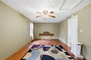 5637 Betty Ln, Miami Township, OH 45150 - Photo 17
