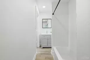 1986 Fairfax Ave, Cincinnati, OH 45207 - Photo 23