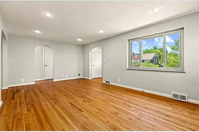 5758 Glengate Lane, Cincinnati, OH 45212 - Photo 5