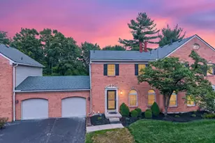 10801 Fallsington Ct, Blue Ash, OH 45242 - Photo 1