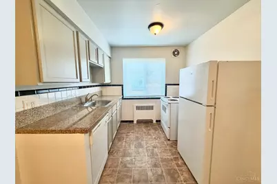 4635 Glenway, Cincinnati, OH 45238 - Photo 9