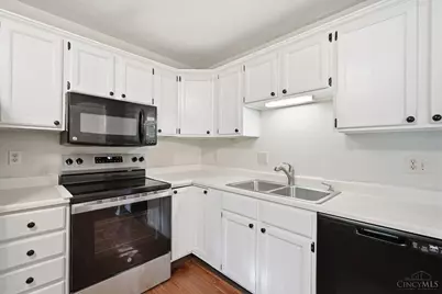 5608 Brooks Holding #72, Miami Township, OH 45150 - Photo 15