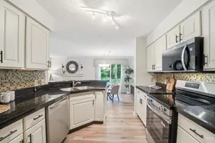 6110 Oakbridge Way, Miami Township, OH 45150 - Photo 19