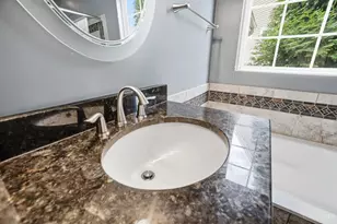678 Hyacinth Rd, Union Township, OH 45245 - Photo 33