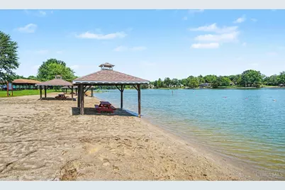 423 Lorelei Drive, Perry Township, OH 45118 - Photo 25
