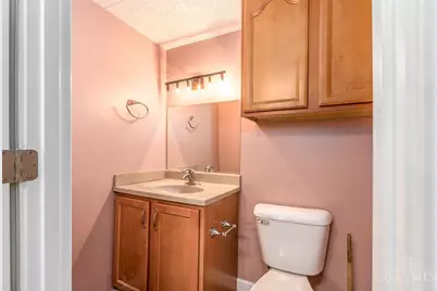 8670 Zodiac Drive, Springfield Township, OH 45231 - Photo 23