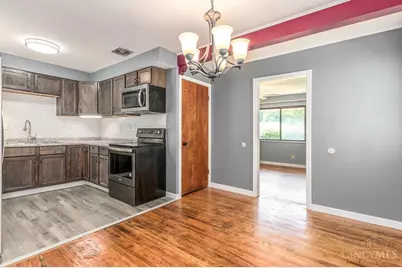 8670 Zodiac Drive, Springfield Township, OH 45231 - Photo 11